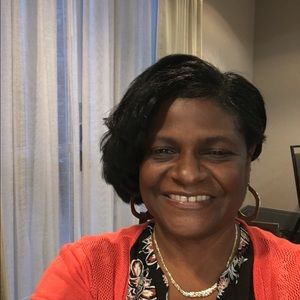 Meet your Posher, Nina